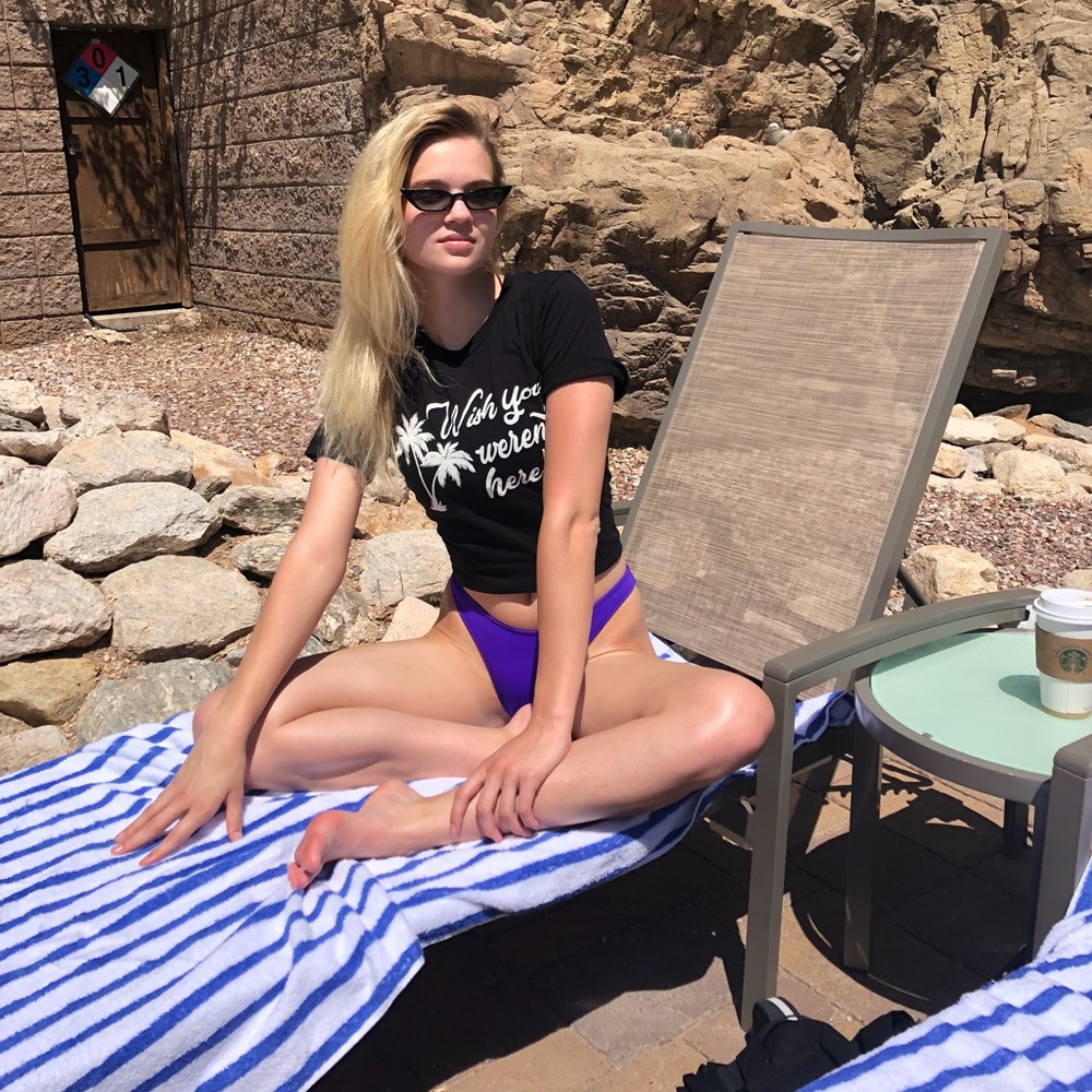 Meet your Posher, Celine